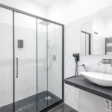 Domus Iulia - Colosseo 4*
