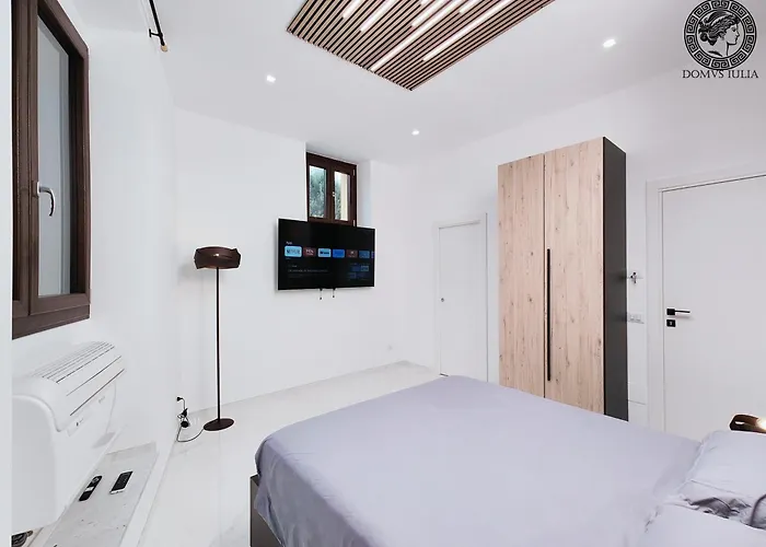 Domus Iulia - Colosseo 4* Rome