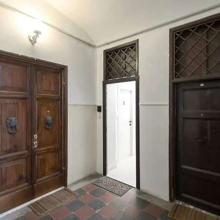 Domus Iulia - Colosseo 4* Rom